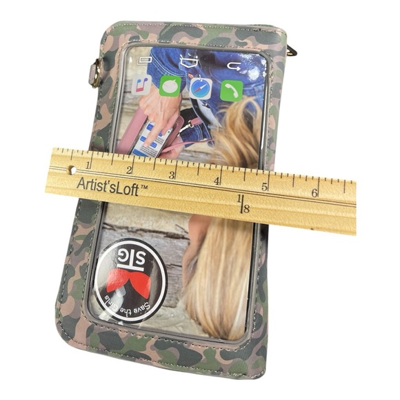 Save the Girls Camo Crossbody Wallet - Picture 9 of 9